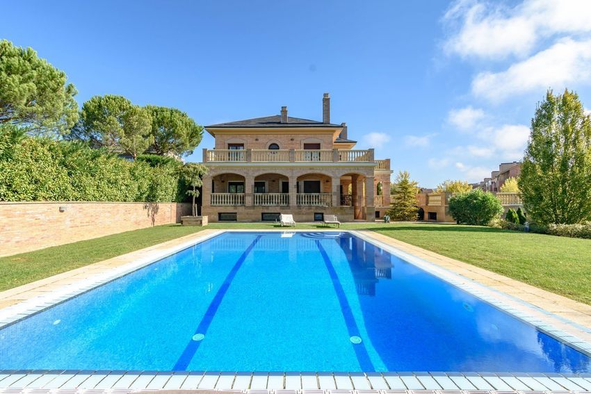 Imagen Piscina de  casa o chalet independiente en Camino Ardanaz