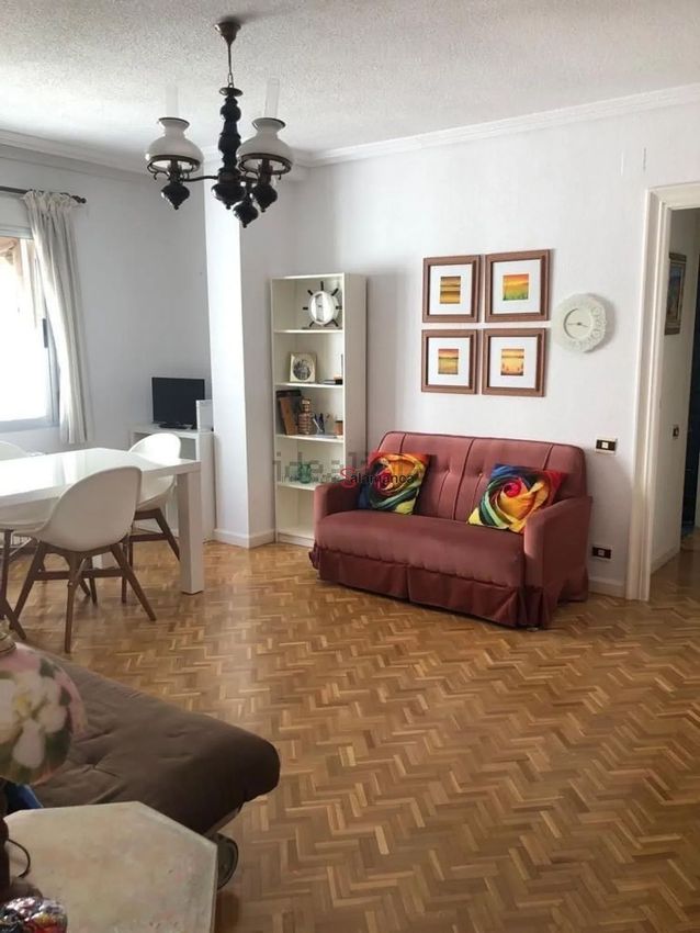 Imagen Salón de piso en Centro