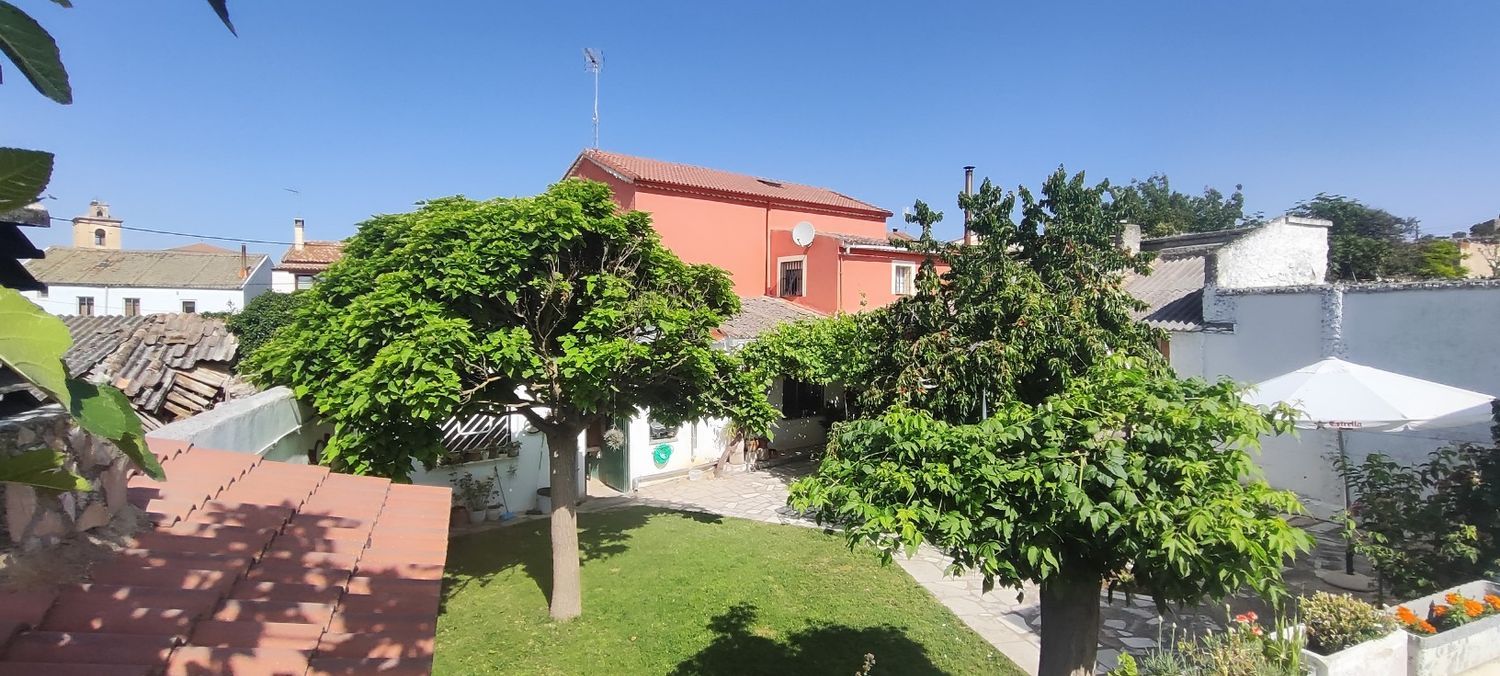 Imagen Fachada de  chalet pareado en Calle Rinconada, 4