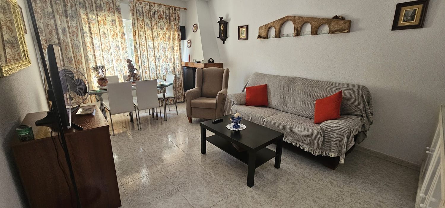 Chalet adosado en venta en Navaluenga, Burgohondo - Cebreros - El ...