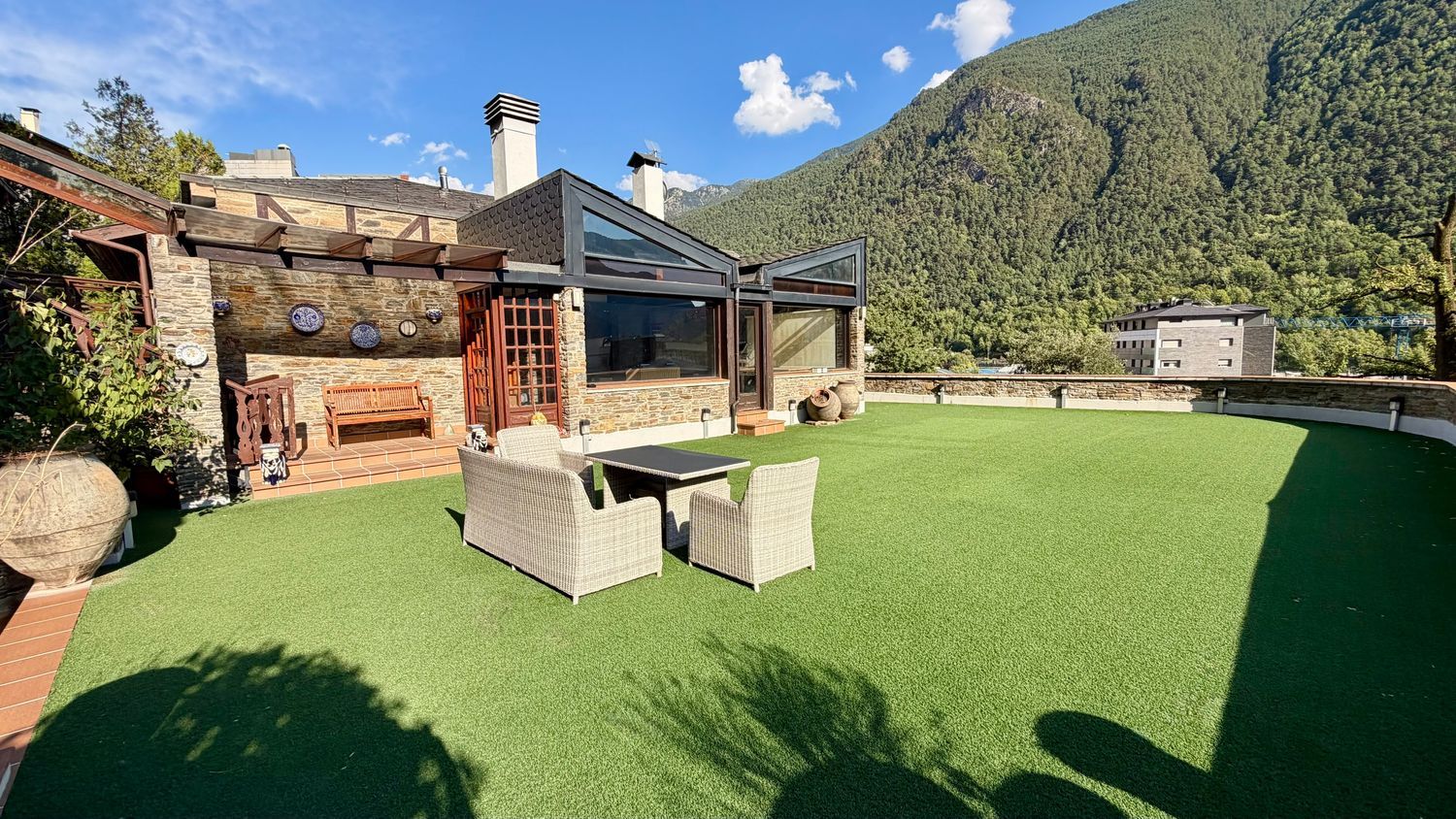 8-bedroom chalet for sale in Santa Coloma, Andorra la Vella · 18 of 18