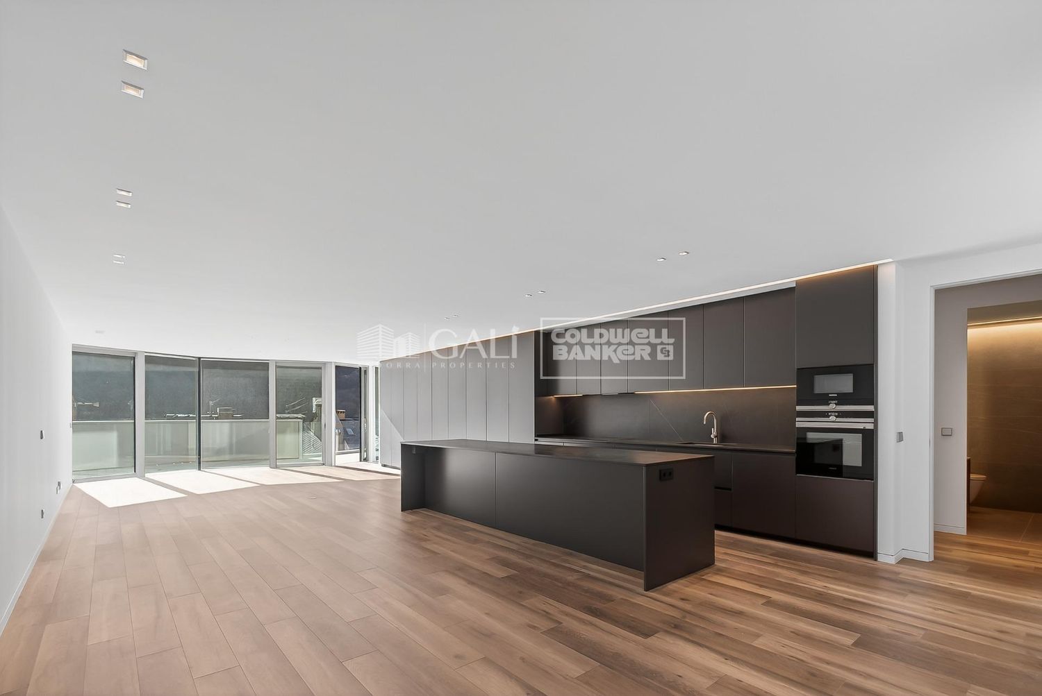 3-bedroom flat for sale in Andorra la Vella · 55 of 55
