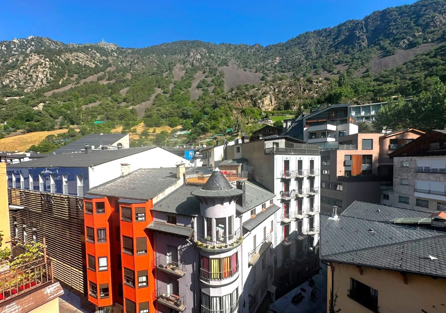 4-bedroom penthouse for rent in Andorra la Vella · 44 of 44