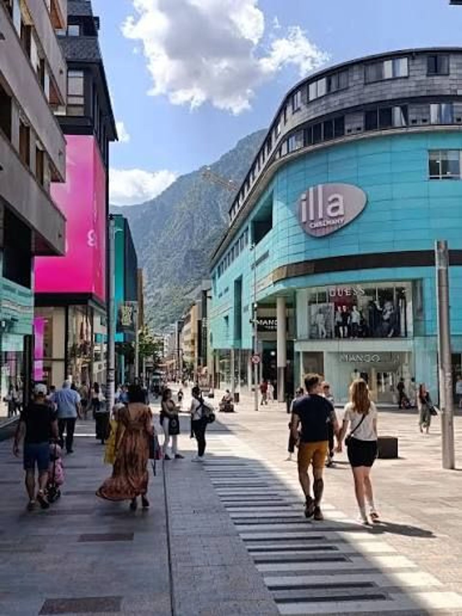 3-bedroom penthouse for sale in Andorra la Vella · 2 of 2