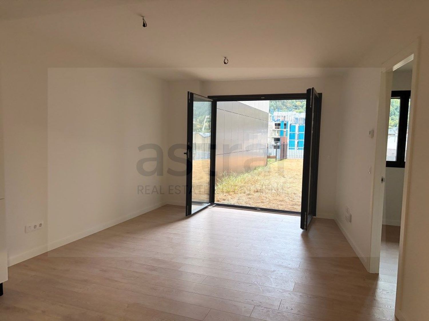 3-bedroom flat for sale in Encamp · 14 of 14