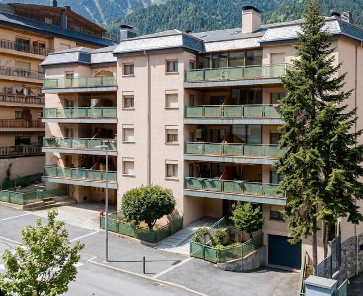 2-bedroom flat for sale in Encamp · 3 of 3