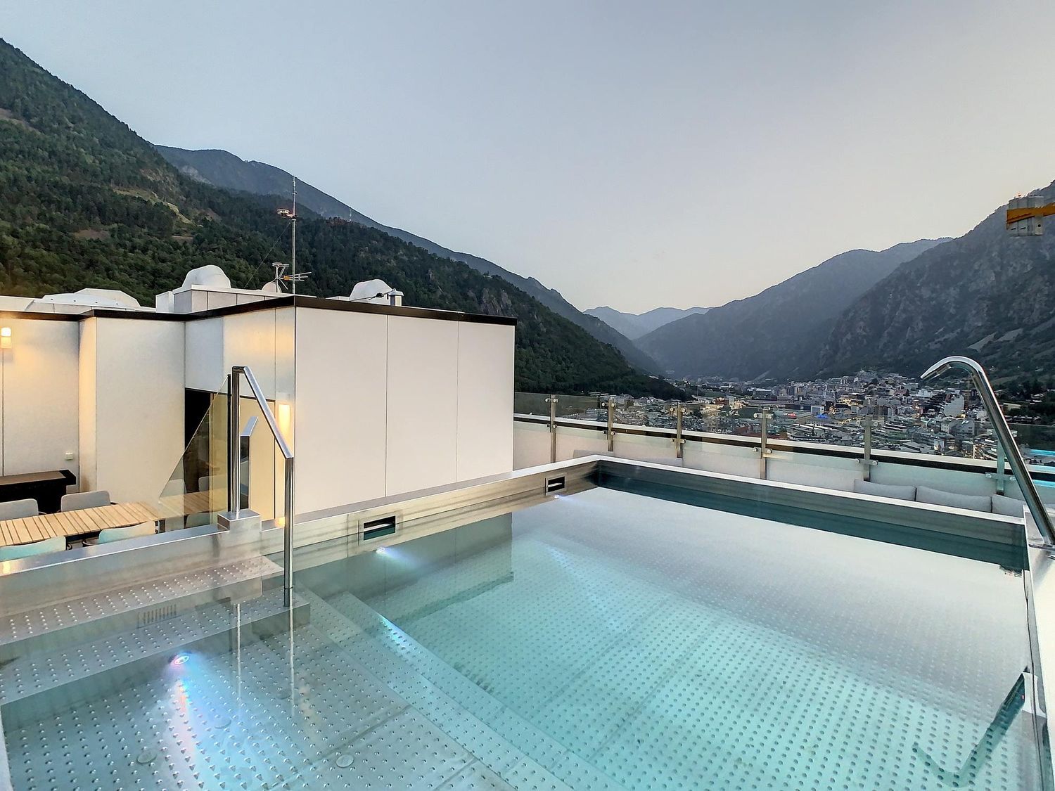 3-bedroom penthouse for sale in Escaldes-Engordany · 55 of 55