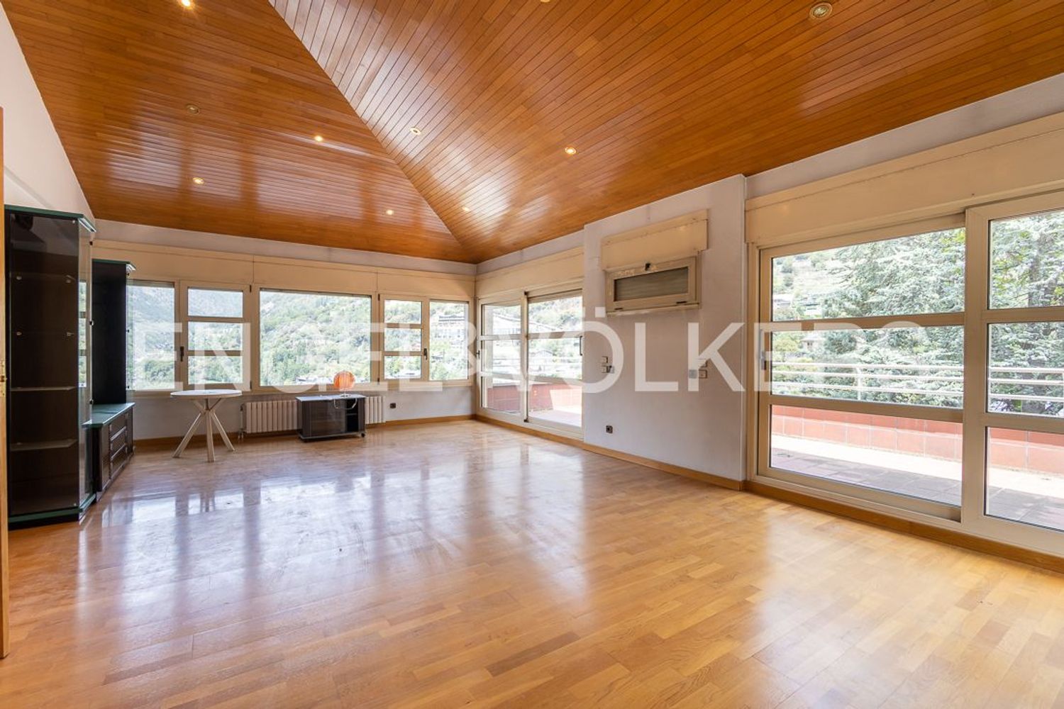 10-bedroom chalet for sale in Escaldes-Engordany · 42 of 42